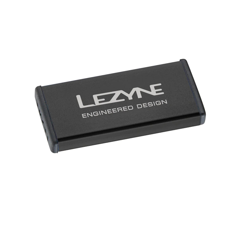 Lezyne Metal kit m. 6 x selvklæbende lapper vandtæt alu kasse