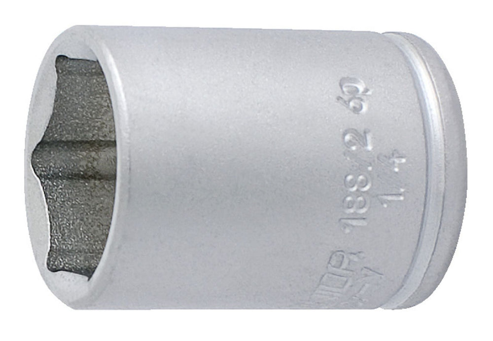 UNIOR Socket 1/4", 6 point Size: 12.