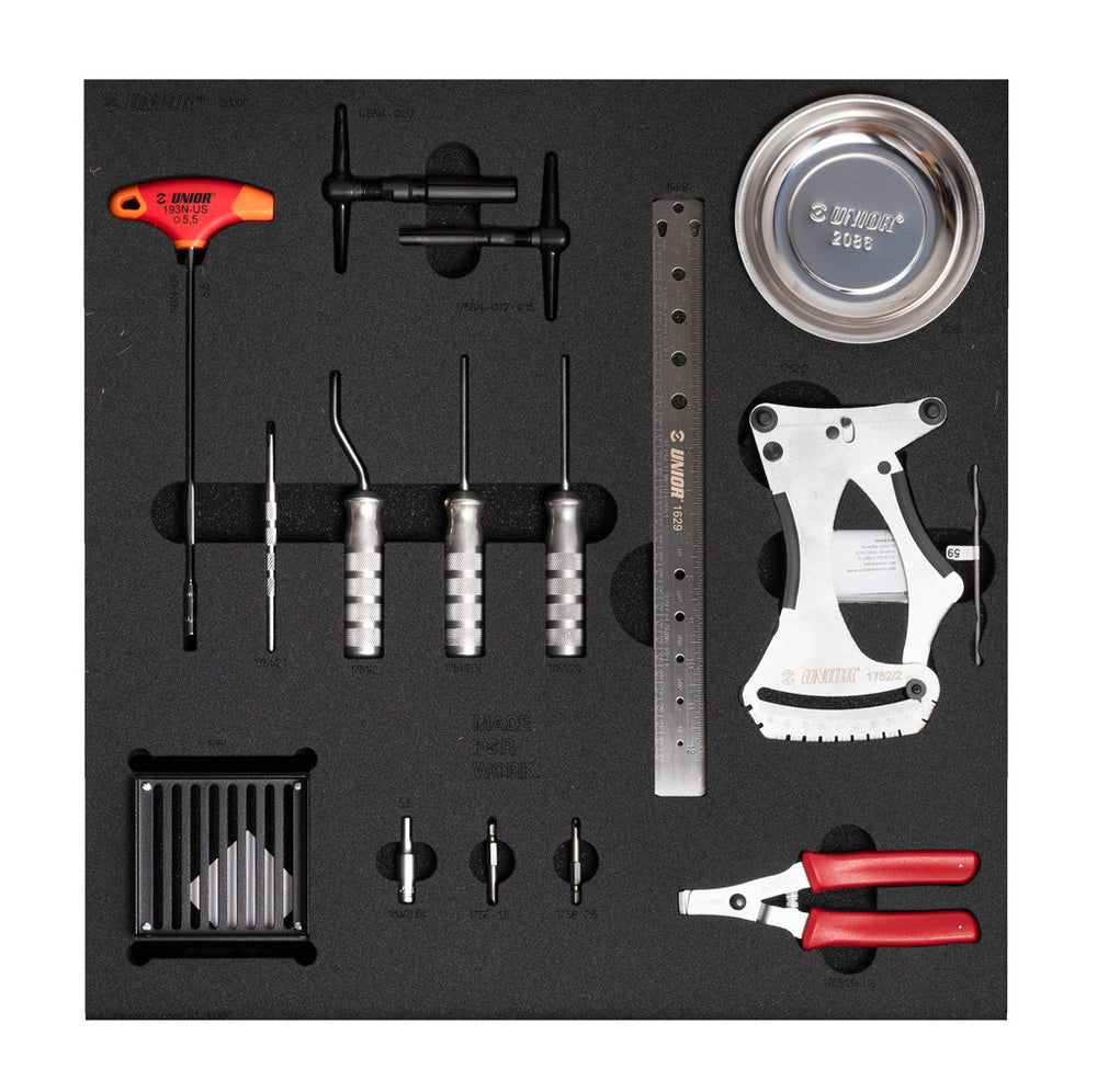 UNIOR Set of tools in tray 1 for 2600C