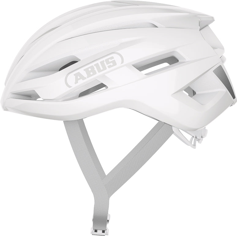 Cykelhjelm Stormchaser Ace i ren hvid farve, elegant design med ventilationshuller, perfekt til cykelentusiaster.