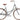Grå damecykel fra Bike By Gubi med 3 gear, designet til komfortabel og stilfuld kørsel.